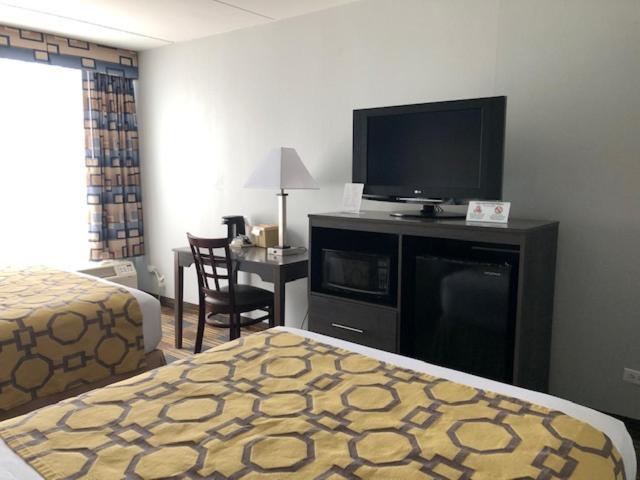 Baymont By Wyndham - Chicago - Addison - O'Hare Hotell Eksteriør bilde