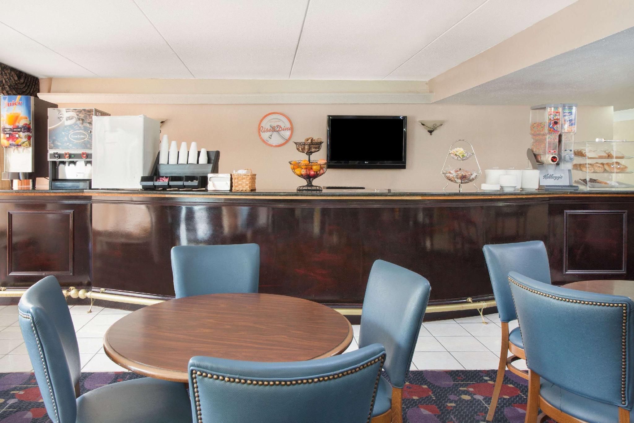 Baymont By Wyndham - Chicago - Addison - O'Hare Hotell Eksteriør bilde