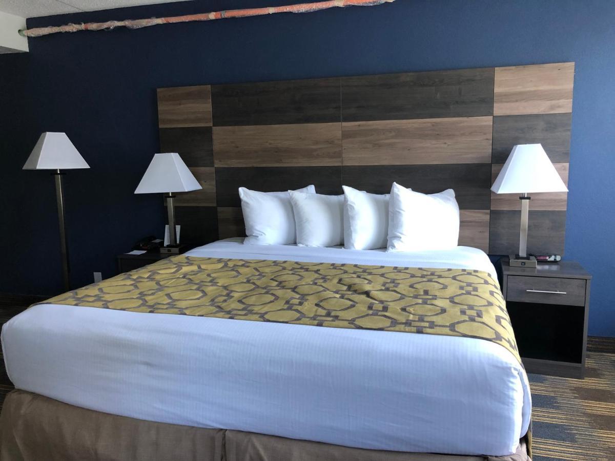 Baymont By Wyndham - Chicago - Addison - O'Hare Hotell Eksteriør bilde